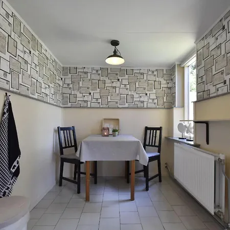 Lovely Holiday Home With Garden Barbecue Garden Furniture *